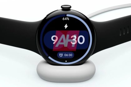 Google Pixel Watch 4 Debuts Side-Mounted