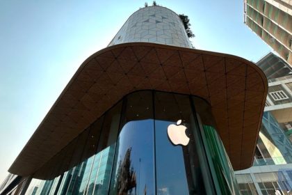 Tesla to Open First India Experience Centre in Mumbai’s BKC