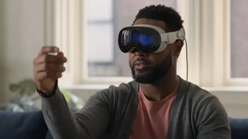 Apple to Launch Second-Gen Vision Pro Headset with M5 Chip in 2025