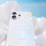 Oppo Reno 14 in Pearl White