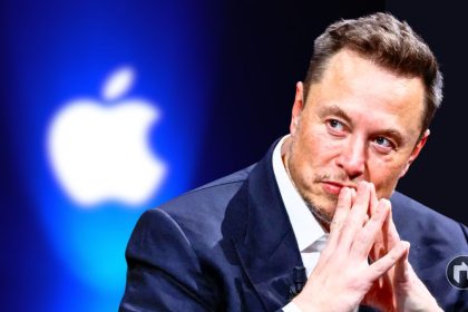 Elon Musk’s xAI Threatens Legal Action Against Apple Over App Store Ranking of Grok AI