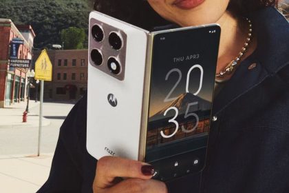 Motorola Razr Fold Announced Sony LYTIA Cameras, AI Features